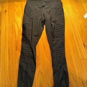 Athleta Delancey Motto Tight in Black